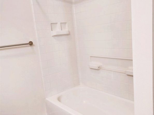 25025 SE Klahanie Boulevard D202, Sammamish WA 98029