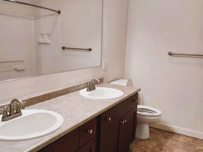 25025 SE Klahanie Boulevard D202, Sammamish WA 98029