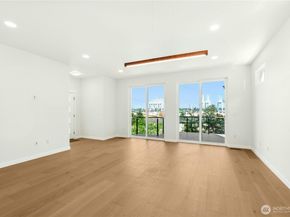 3015 SW Harbor Lane, Seattle WA 98126
