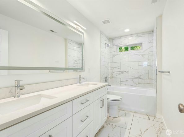 3015 SW Harbor Lane, Seattle WA 98126