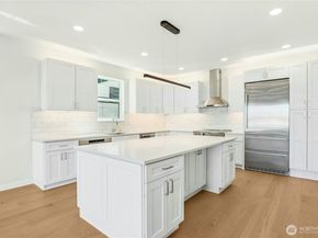 3015 SW Harbor Lane, Seattle WA 98126