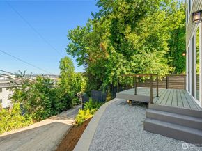 3015 SW Harbor Lane, Seattle WA 98126