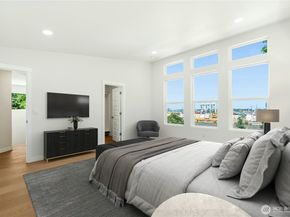 3015 SW Harbor Lane, Seattle WA 98126