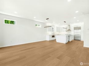 3015 SW Harbor Lane, Seattle WA 98126