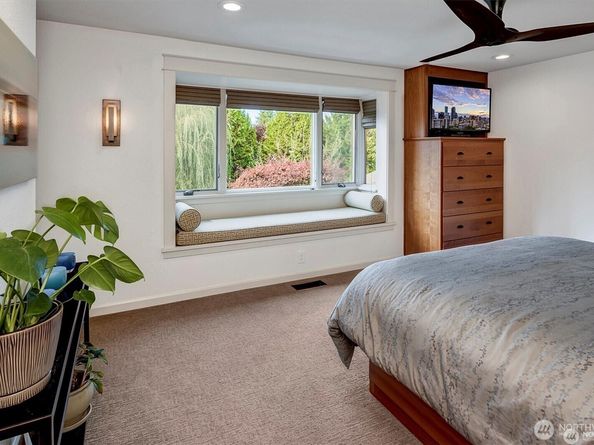 5829 112th Place NE, Kirkland WA 98033