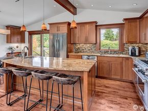 5829 112th Place NE, Kirkland WA 98033