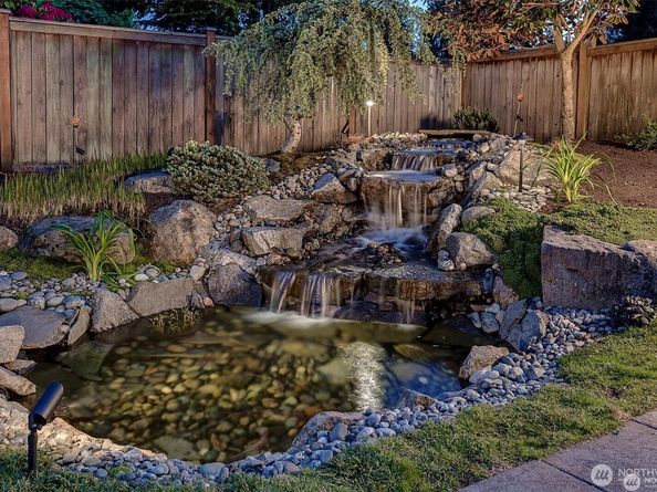 5829 112th Place NE, Kirkland WA 98033
