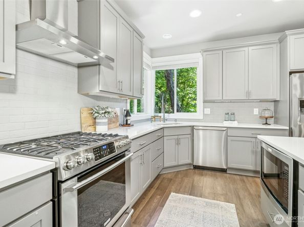 7223 NE 118th Court, Kirkland WA 98034