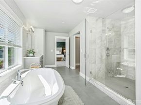 7223 NE 118th Court, Kirkland WA 98034