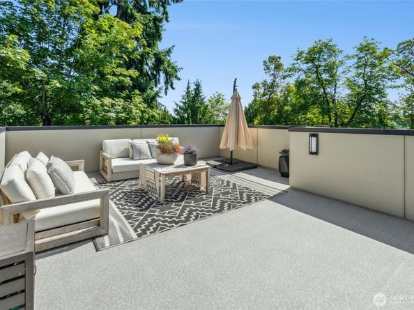 7223 NE 118th Court, Kirkland WA 98034