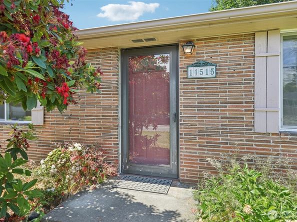 11515 26th Avenue SW, Seattle WA 98146