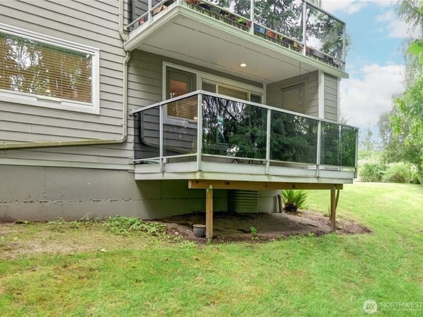 15732 NE 70th Court, Redmond WA 98052