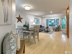 15732 NE 70th Court, Redmond WA 98052