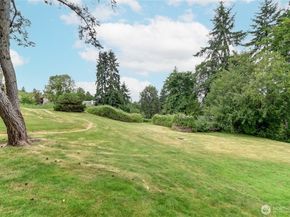 15732 NE 70th Court, Redmond WA 98052