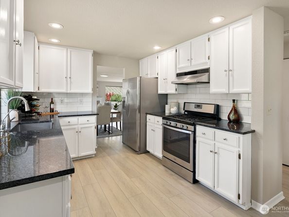 2554 174th Avenue NE, Redmond WA 98052