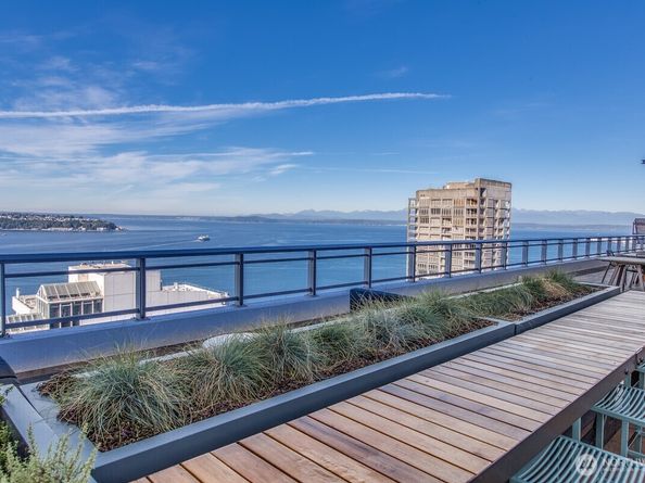 2033 2nd Avenue 1608, Seattle WA 98121