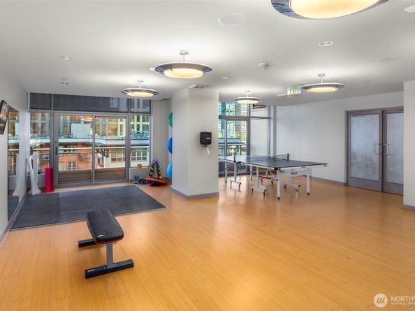 2033 2nd Avenue 1608, Seattle WA 98121