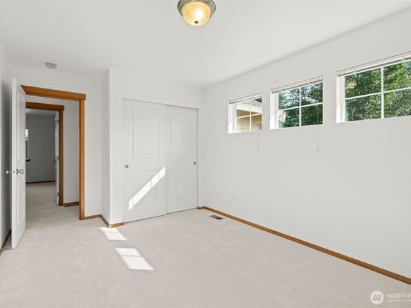 2819 SW 208 Place, Lynnwood WA 98036