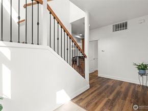 2819 SW 208 Place, Lynnwood WA 98036
