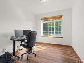 2819 SW 208 Place, Lynnwood WA 98036