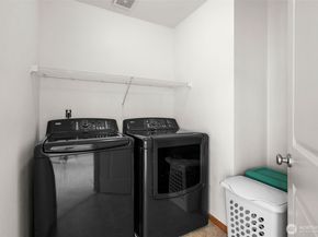 2819 SW 208 Place, Lynnwood WA 98036
