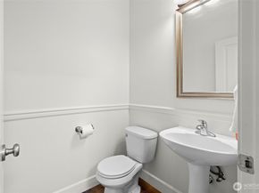 2819 SW 208 Place, Lynnwood WA 98036