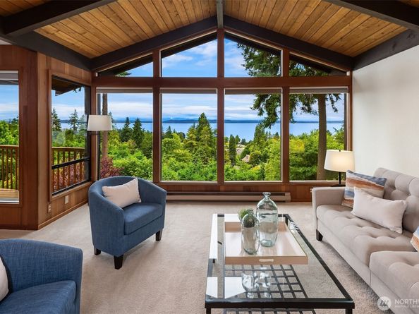 19212 94th Avenue W, Edmonds WA 98020