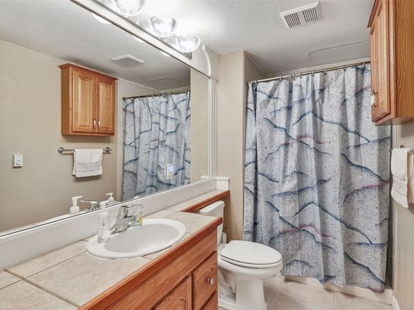17618 162nd Avenue SE, Renton WA 98058