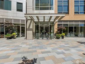 10610 NE 9th Place C4210, Bellevue WA 98004