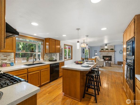 3905 109th Place SE, Everett WA 98208