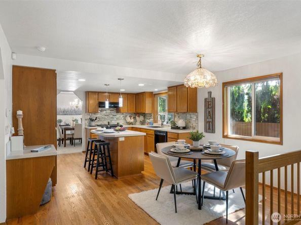 3905 109th Place SE, Everett WA 98208