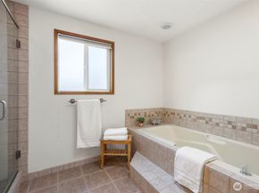 3905 109th Place SE, Everett WA 98208