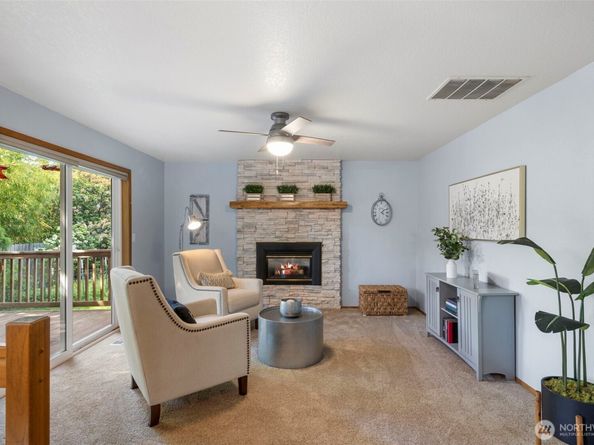 3905 109th Place SE, Everett WA 98208