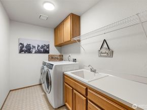 3905 109th Place SE, Everett WA 98208