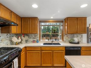 3905 109th Place SE, Everett WA 98208