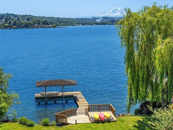 8260 Avalon Drive, Mercer Island WA 98040