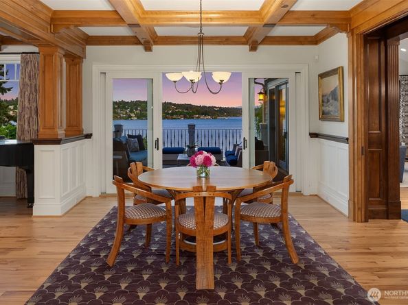 8260 Avalon Drive, Mercer Island WA 98040