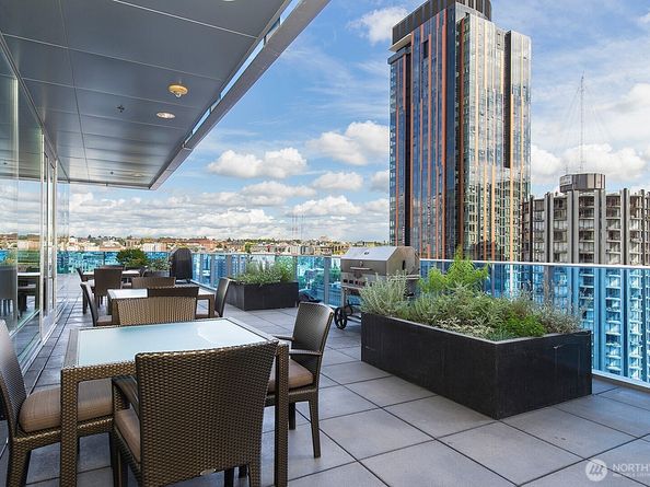 737 Olive Way 2703, Seattle WA 98101