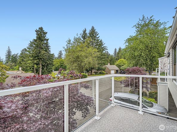 4105 Providence Point Drive SE, Issaquah WA 98029