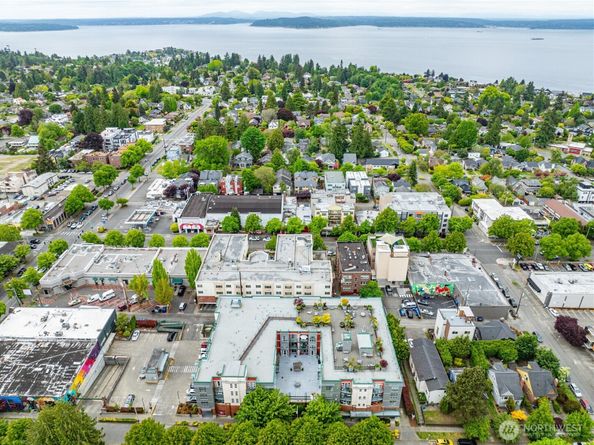 2331 42nd Avenue SW 403, Seattle WA 98116