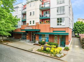 2331 42nd Avenue SW 403, Seattle WA 98116