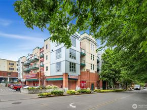 2331 42nd Avenue SW 403, Seattle WA 98116