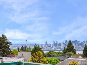 2331 42nd Avenue SW 403, Seattle WA 98116