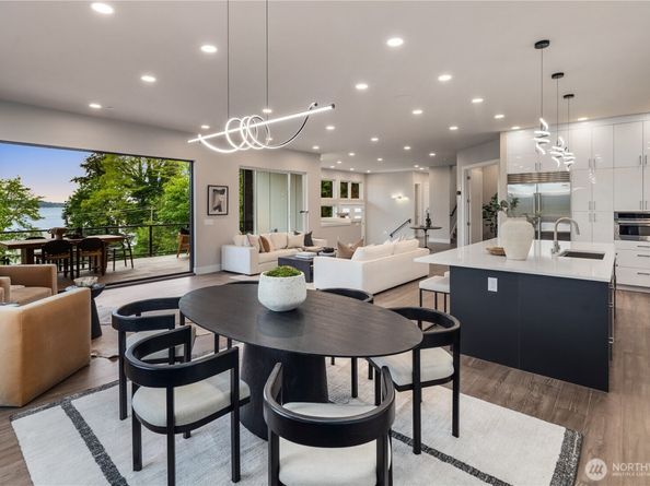 8814 NE Juanita Drive, Kirkland WA 98034