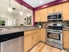 225 4th Avenue A307, Kirkland WA 98033