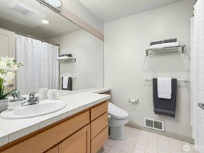 225 4th Avenue A307, Kirkland WA 98033