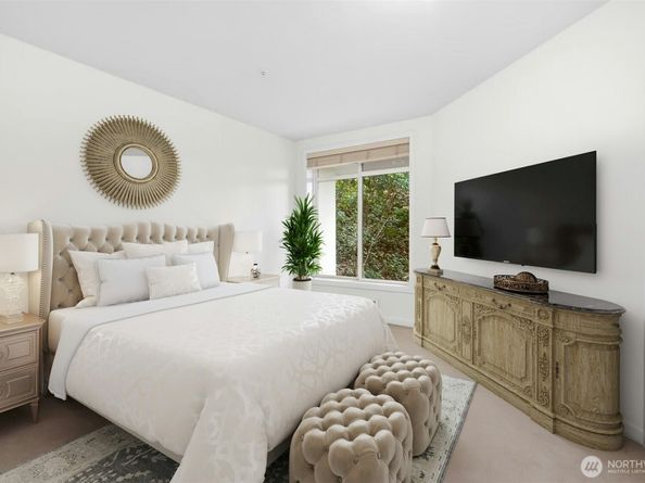 225 4th Avenue A307, Kirkland WA 98033