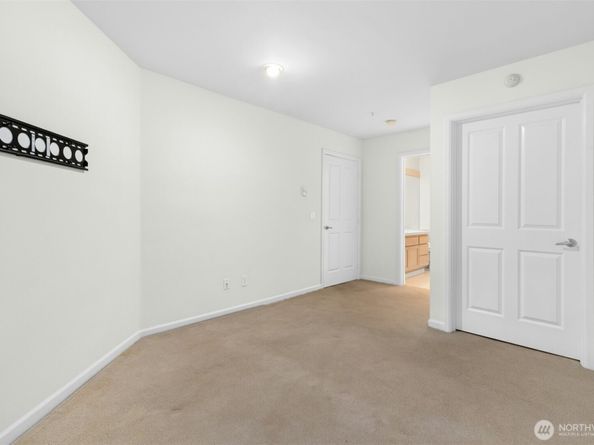 225 4th Avenue A307, Kirkland WA 98033