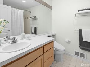 225 4th Avenue A307, Kirkland WA 98033