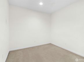 225 4th Avenue A307, Kirkland WA 98033